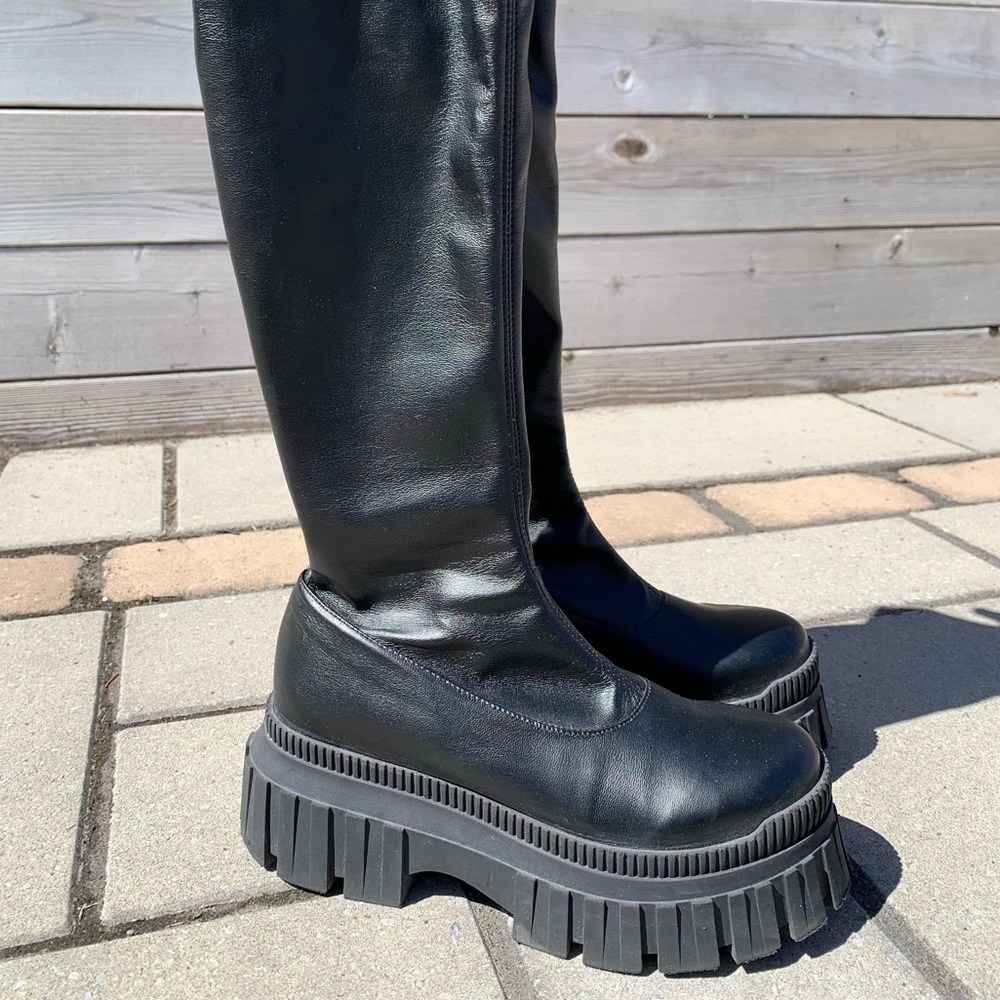L’Intervalle Black Knee-High Platform Boots